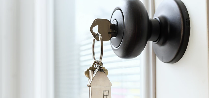 Bifold Door Knob Replacement in Rancho Cordova, California